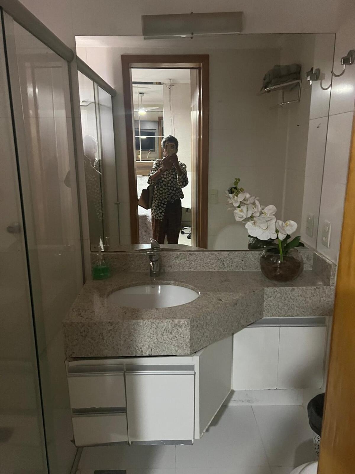 Elegancia & Conforto Flat Mobiliado Goiania Luaran gambar